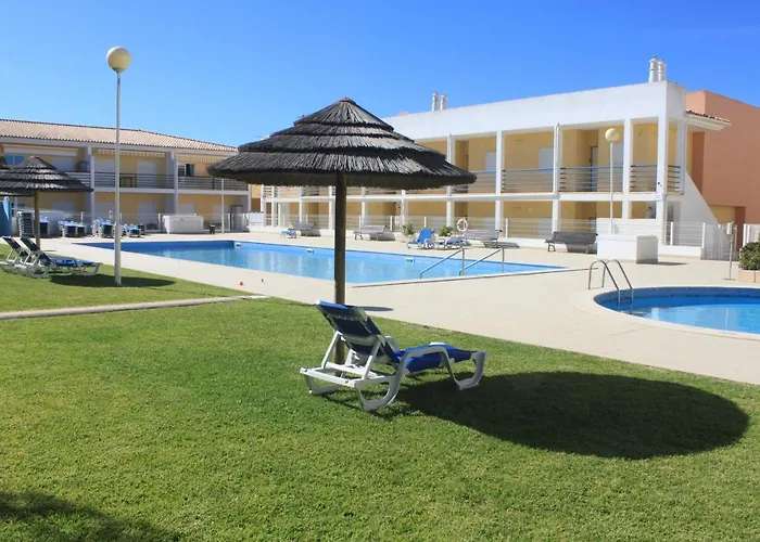 Pool&Beach In Encosta De Sao Jose